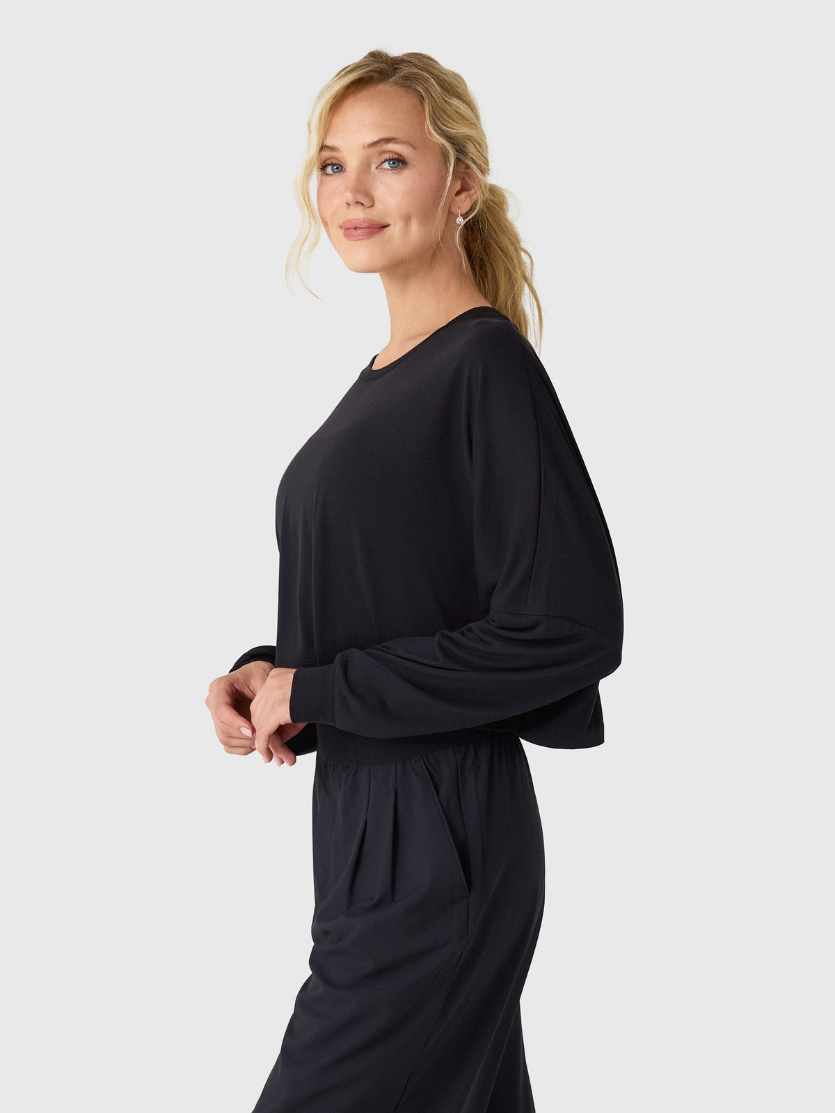 Beyond Yoga Women's Studio Luxe Cropped Long Sleeve Tee