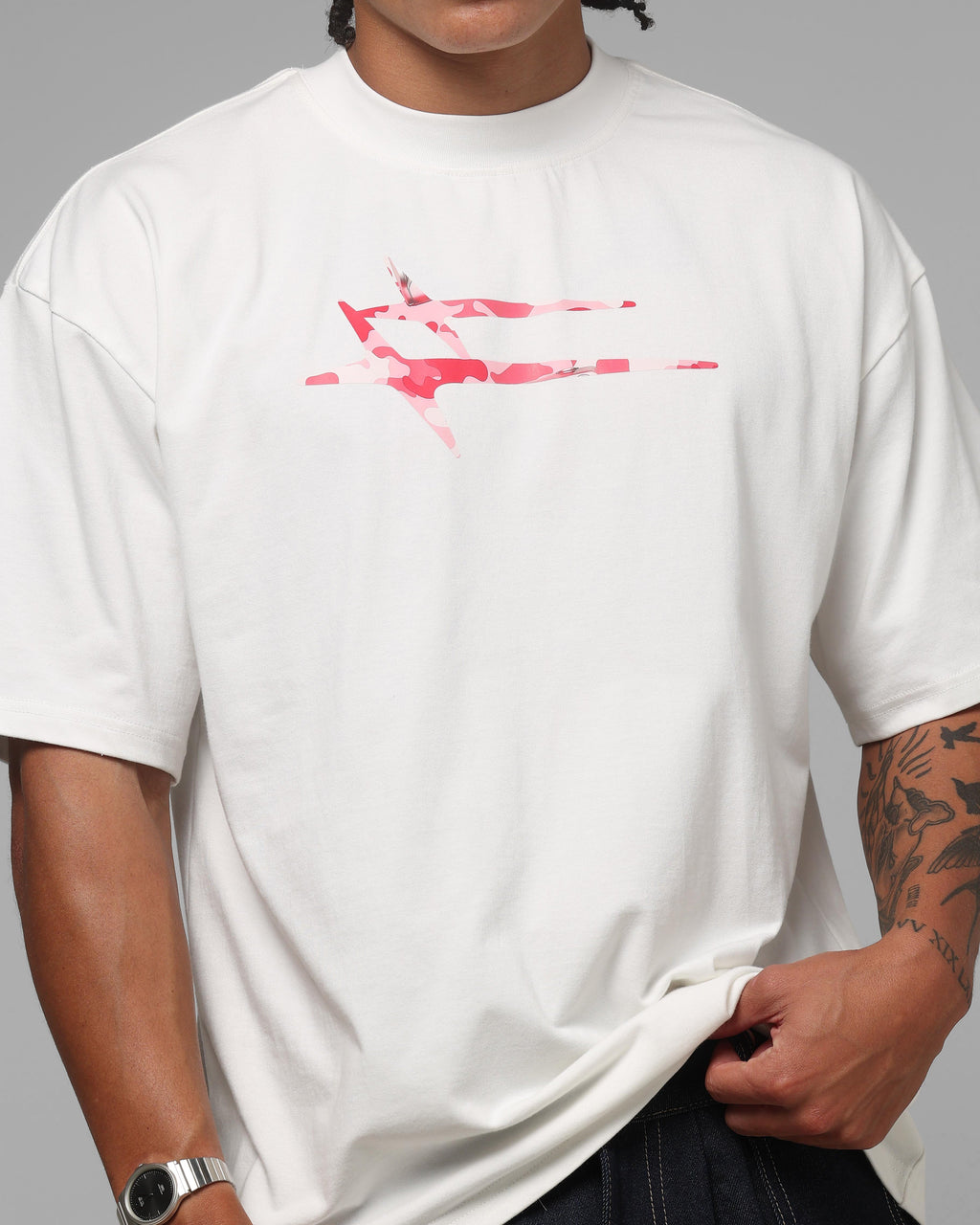 Loiter Digi Camo T-Shirt Off White/Pink