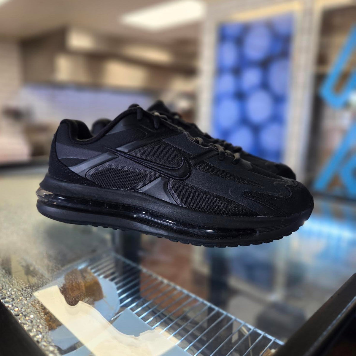 Nike Air Max Metro "Black"