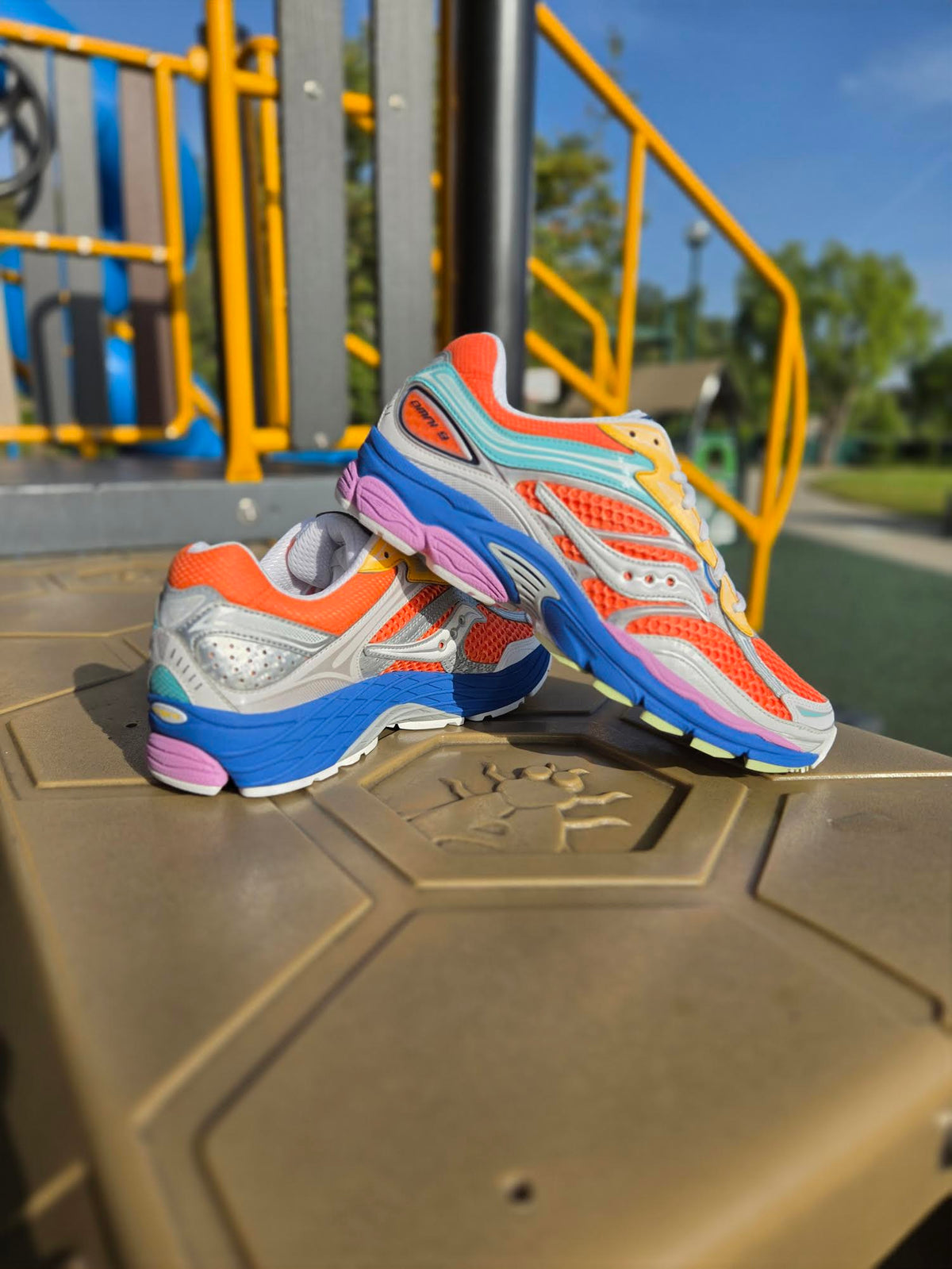SAUCONY PROGRID OMNI 9 PRM 'EASTER'