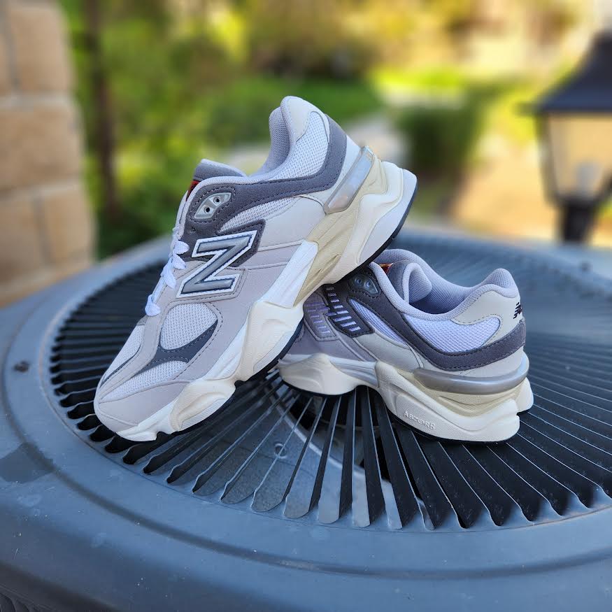 NEW BALANCE GS 9060GY