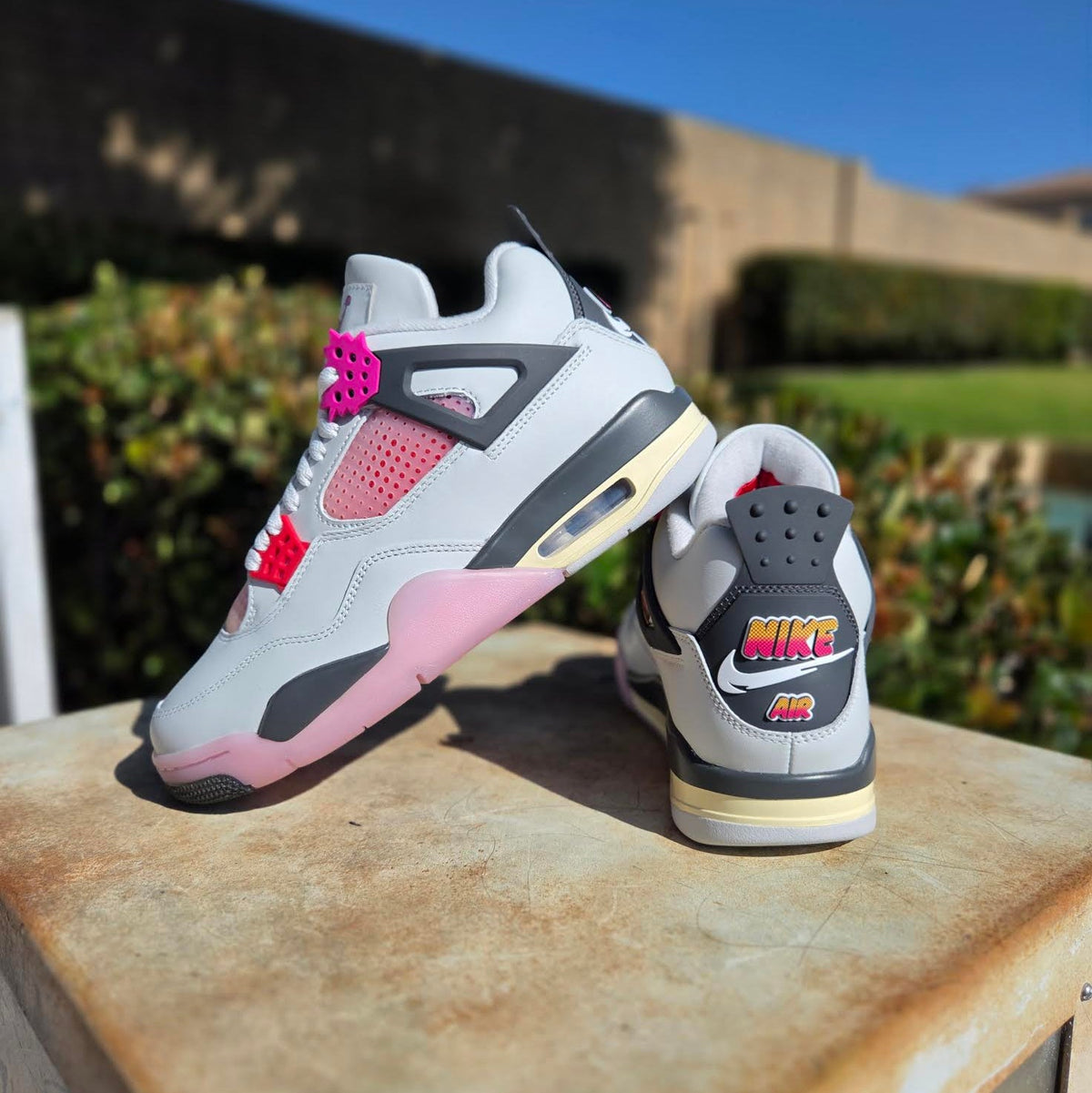 AIR JORDAN 4 RETRO 'COMIC'