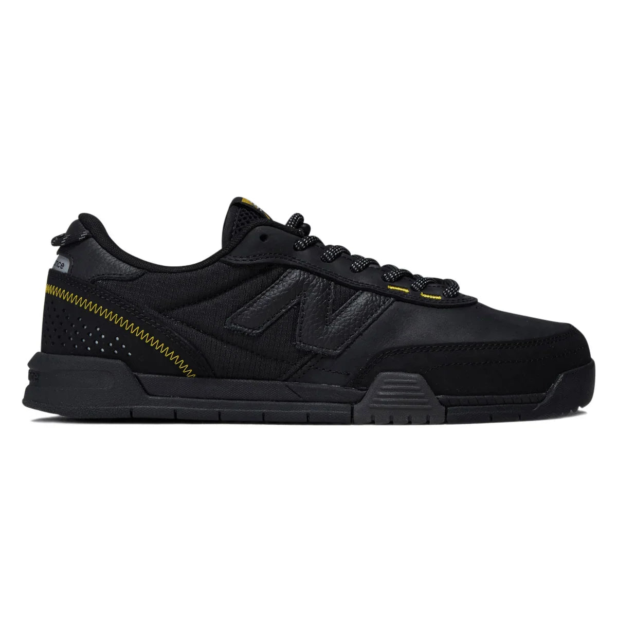 New Balance Numeric 440Wv2 Wide Fit (Black/Yellow)