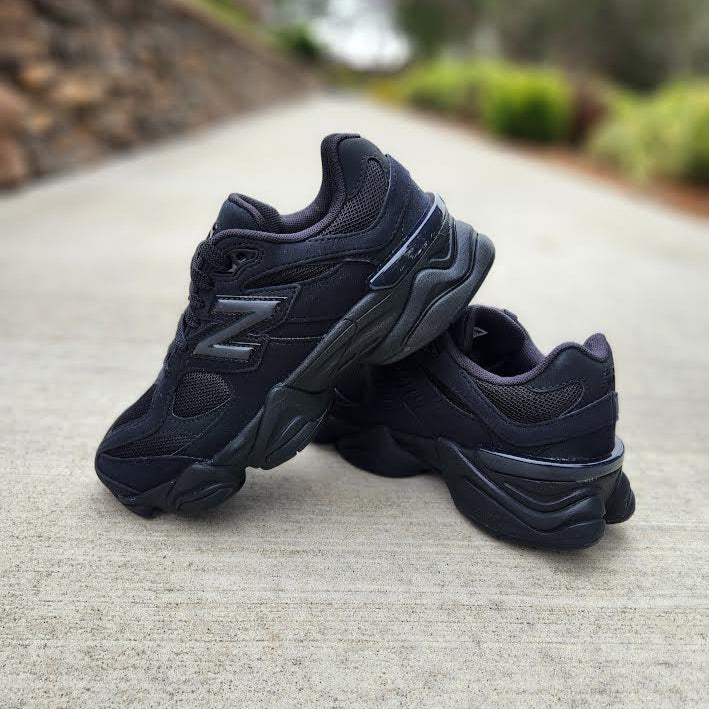 NEW BALANCE 9060 GS 'BLACK CAT'