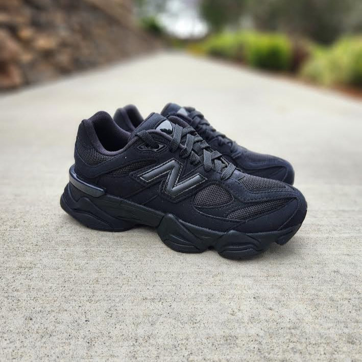 NEW BALANCE 9060 GS 'BLACK CAT'