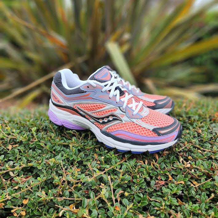 SAUCONY PROGRID OMNI 9
