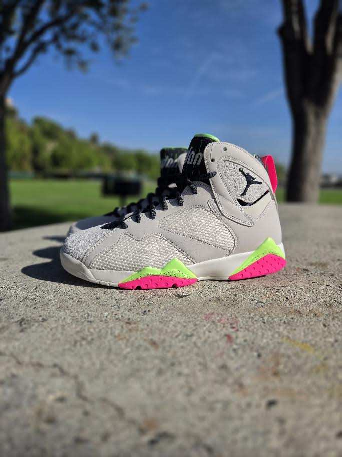 AIR JORDAN 7 RETRO
