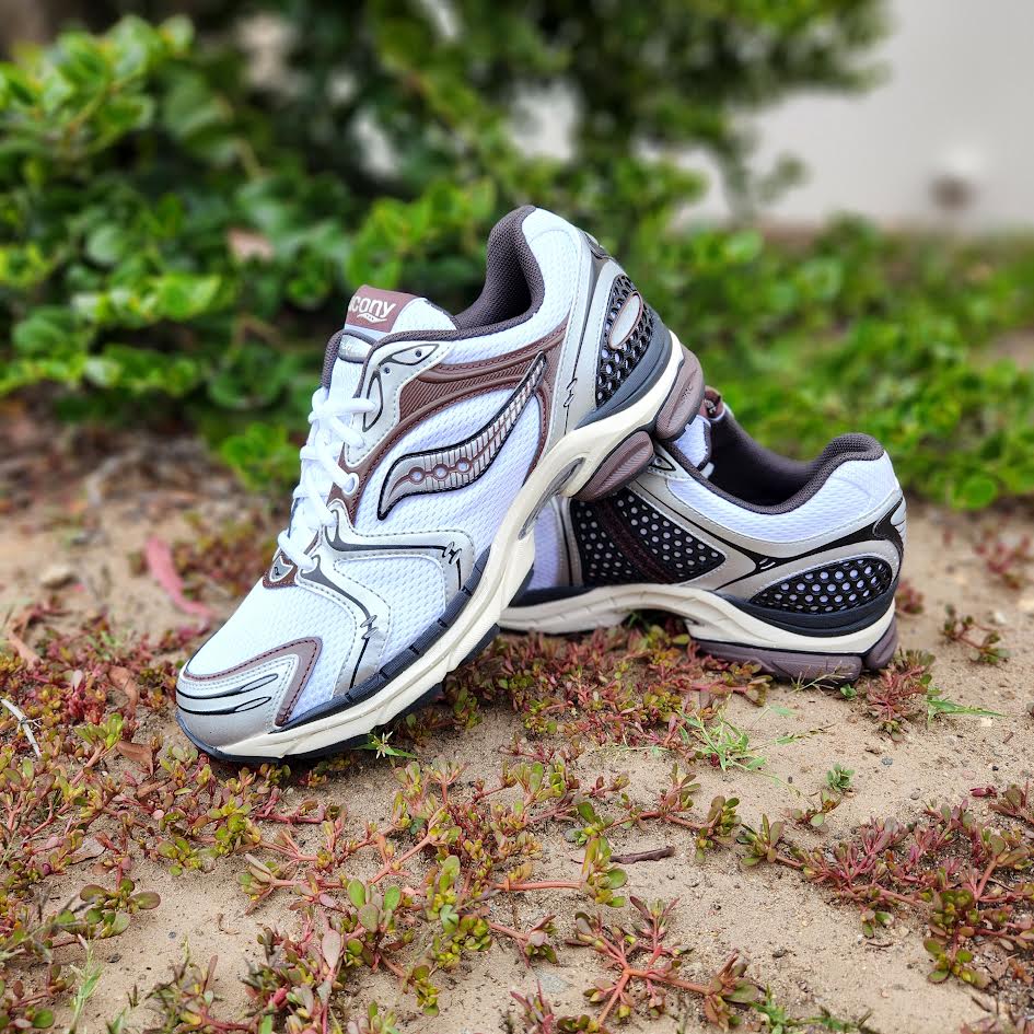 SAUCONY PROGRID TRIUMPH 4 SILVER CHROME