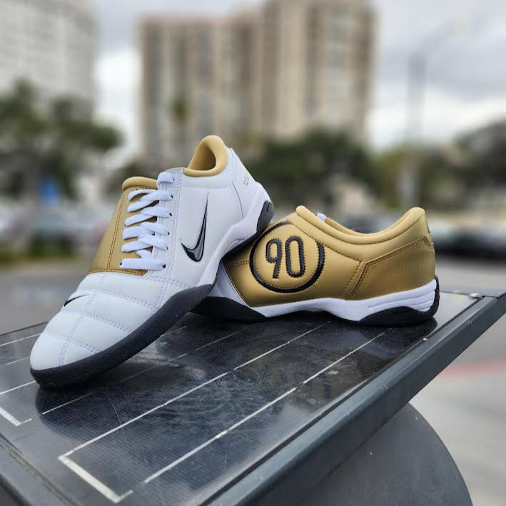Nike Total 90 SP