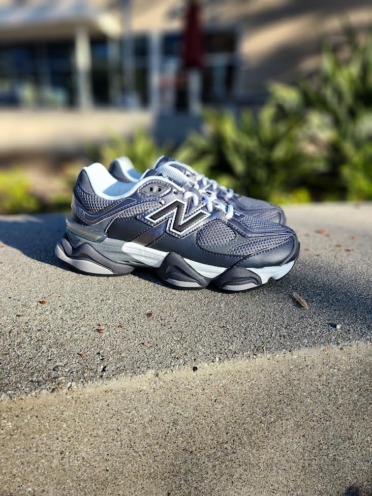 NEW BALANCE 9060 GS