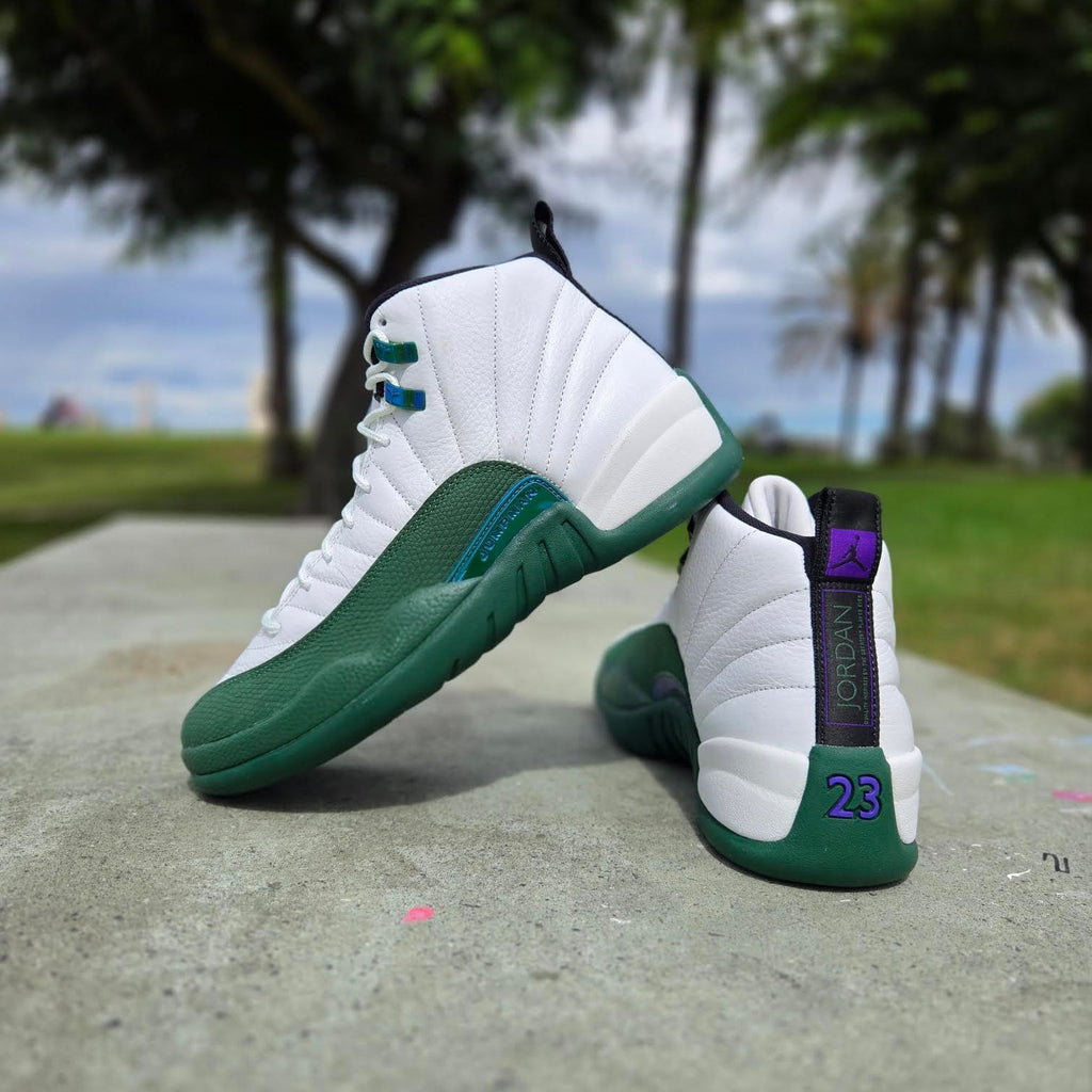 AIR JORDAN 12 RETRO "BUCKS"