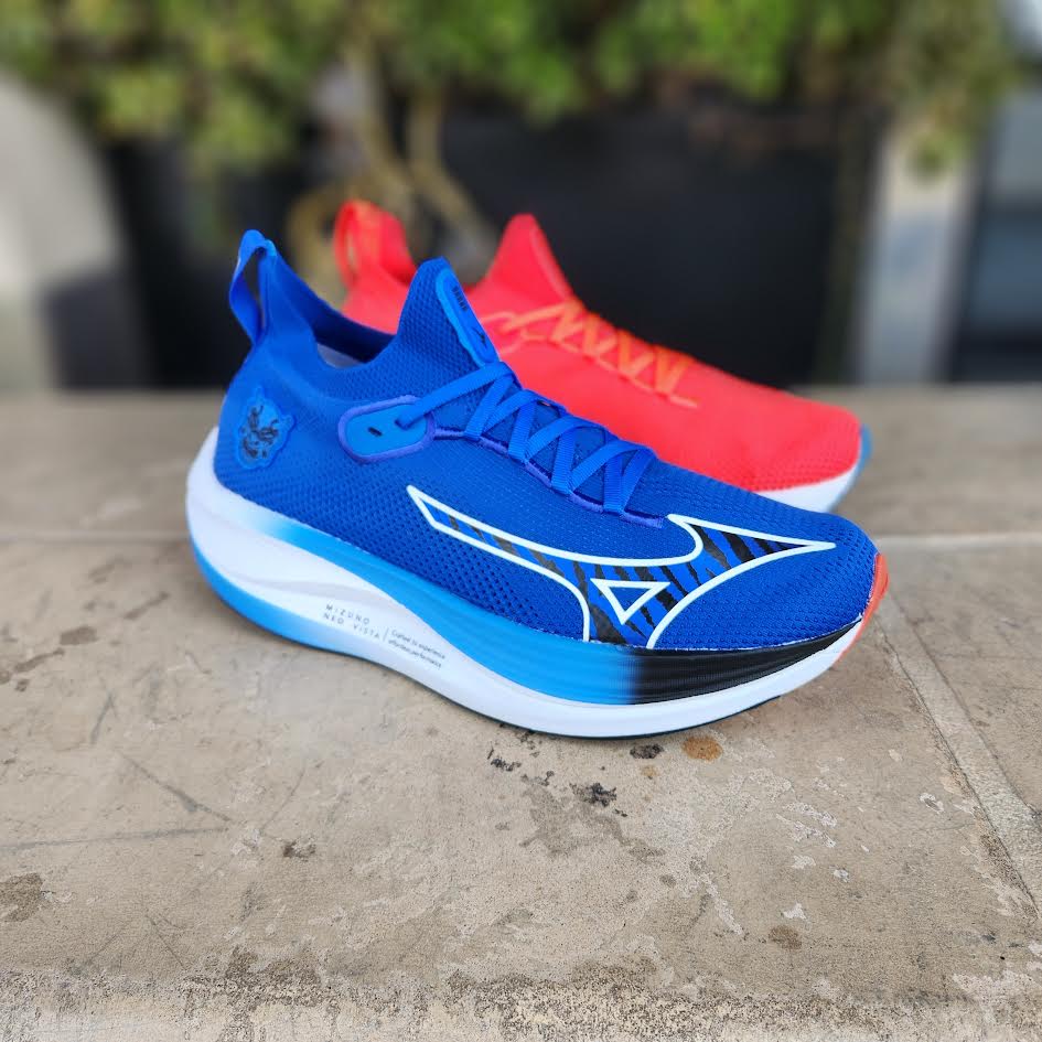MIZUNO NEO VISTA BLUE RED