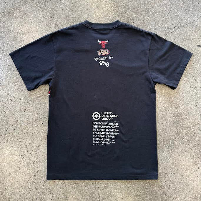 MITCHEL & NESS NBA X LRG WILD ART TEE CHICAGO BULLS