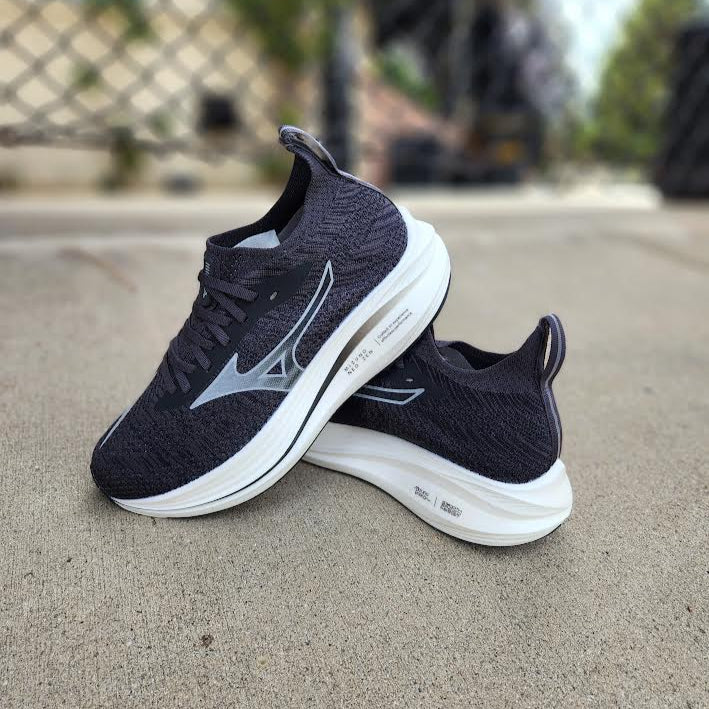 MIZUNO NEO ZEN BLACK SAND QUIET SHADE