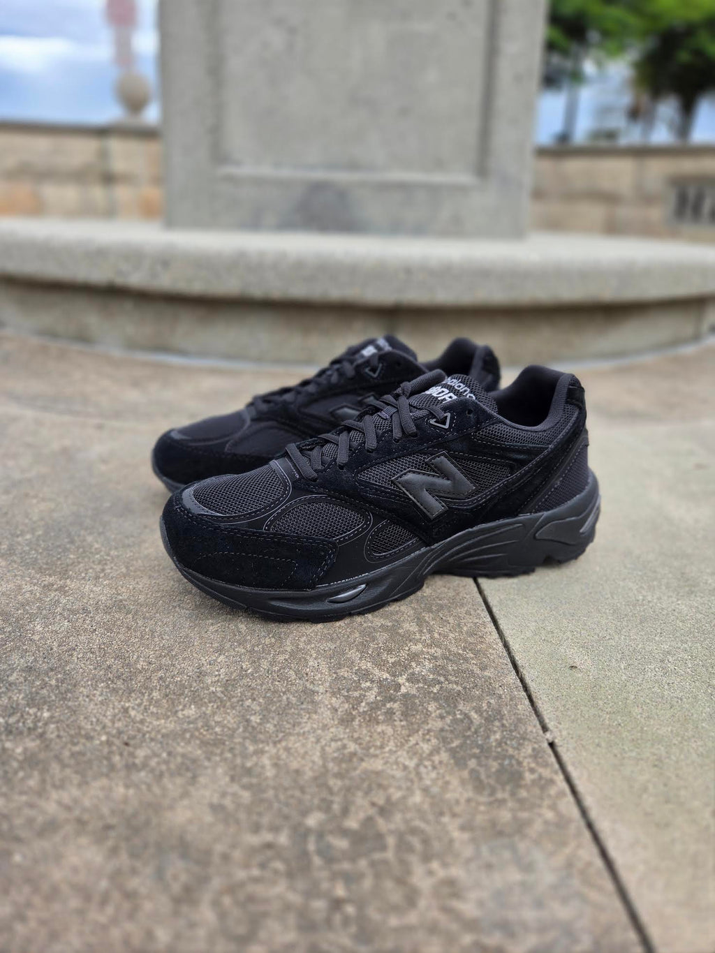 NEW BALANCE 880R