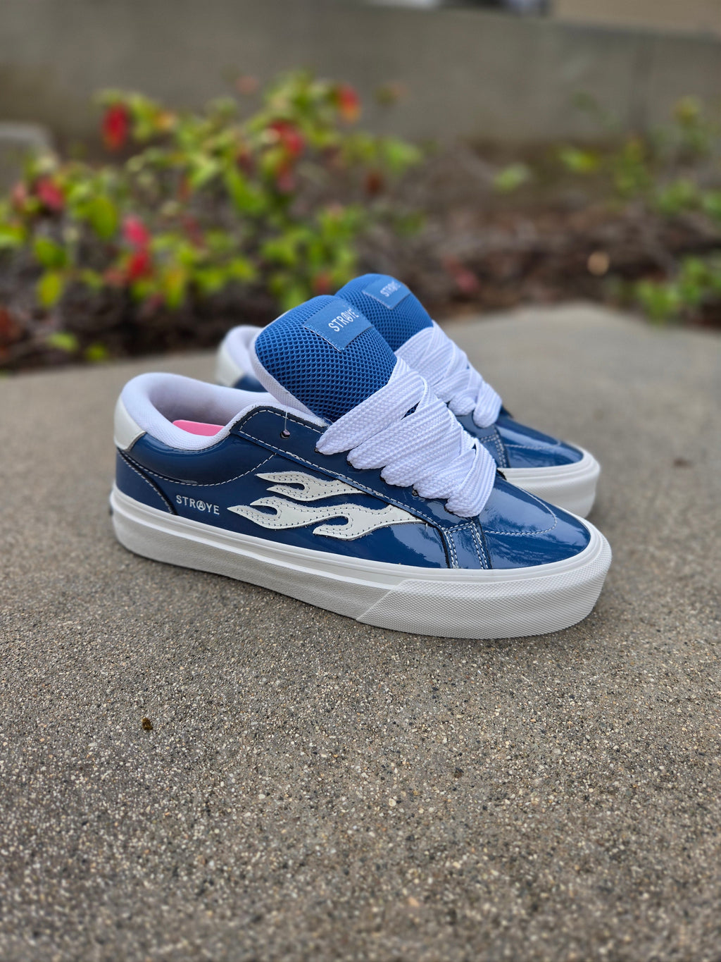 STRAYE LOGAN PUFF GLOSSY BLUE