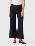 Frame Women's The Swing Jean