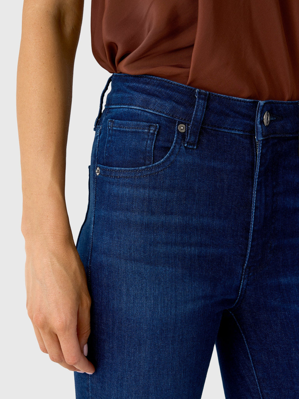 Frame Women's The Reboot Crop Jean
