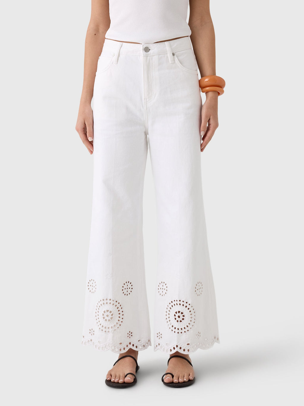 Frame Women's The Eyelet Flare Jean