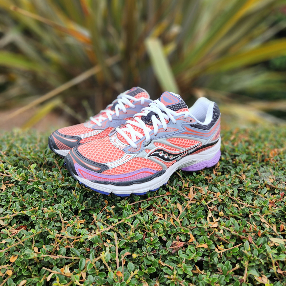 SAUCONY PROGRID OMNI 9