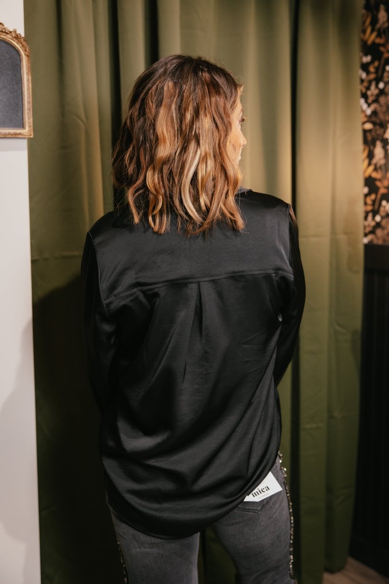 9 To 5 Button Down Top