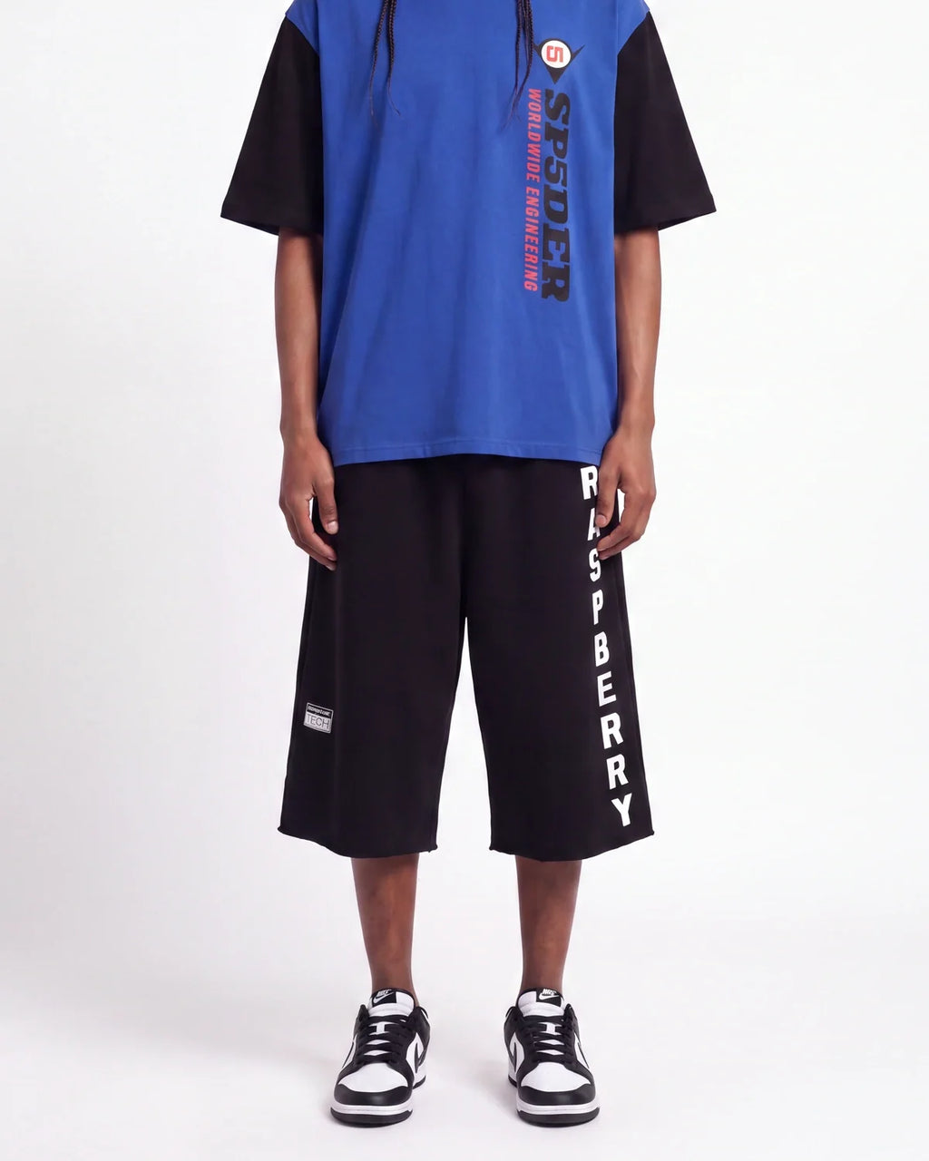 GV Gallery Berry Cutoff Shorts Black
