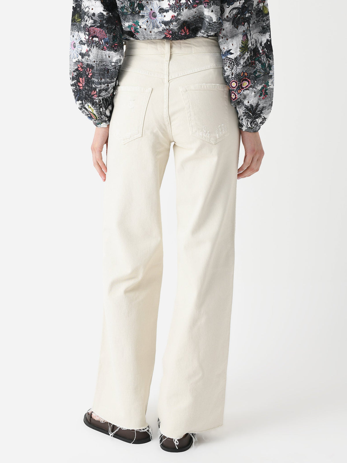AMO Women's Frida Jean
