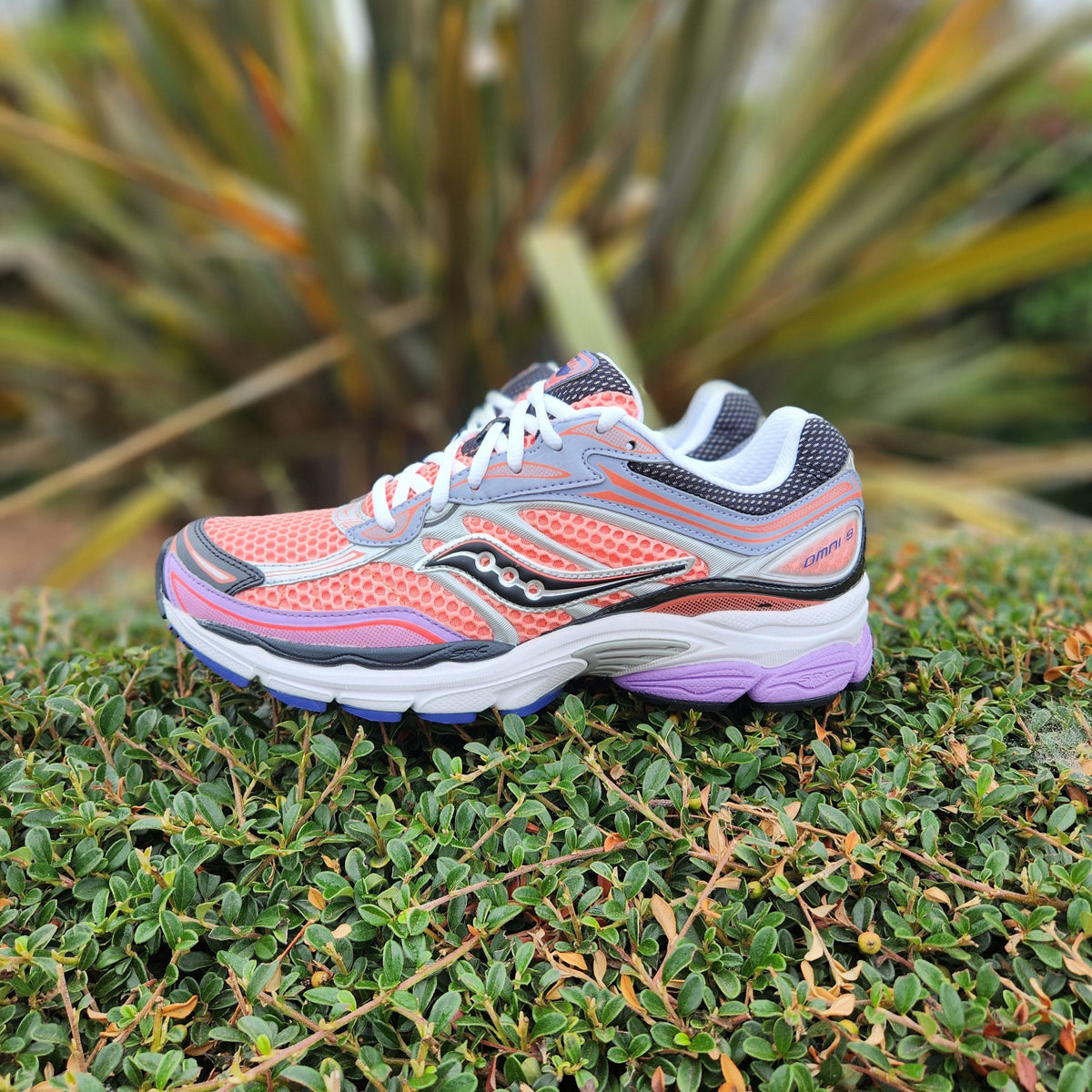 SAUCONY PROGRID OMNI 9
