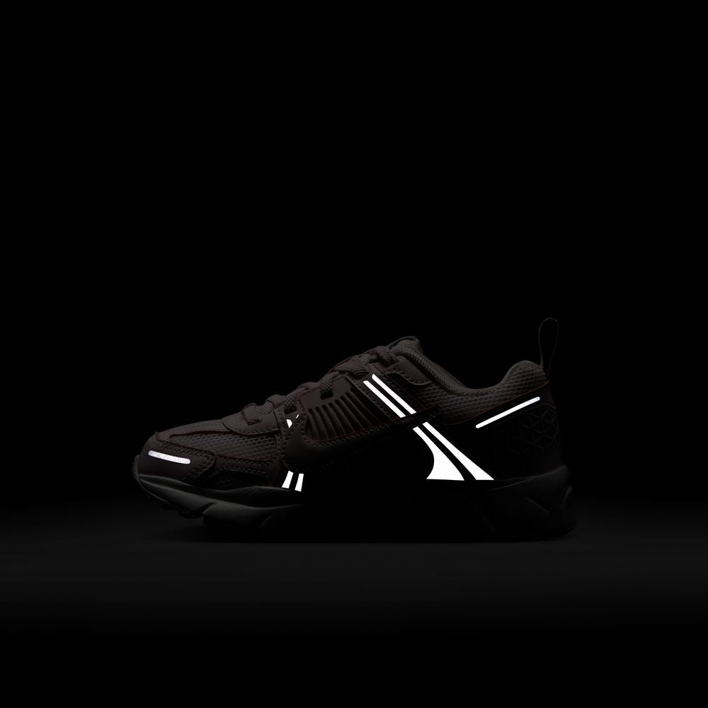 NIKE Vomero 5 (PS) Little Kids Sneakers