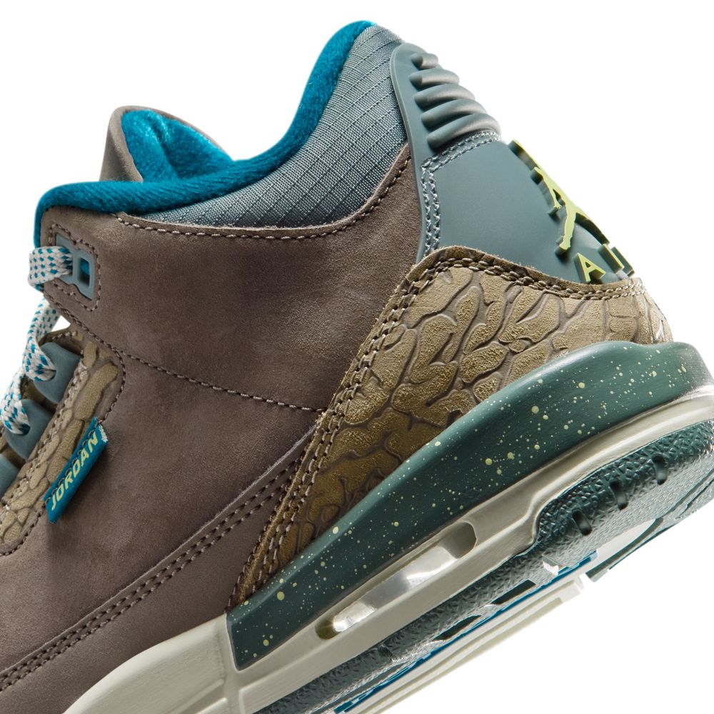 NIKE Air Jordan 3 Retro 'Olive Grey' GS Kids Sneakers