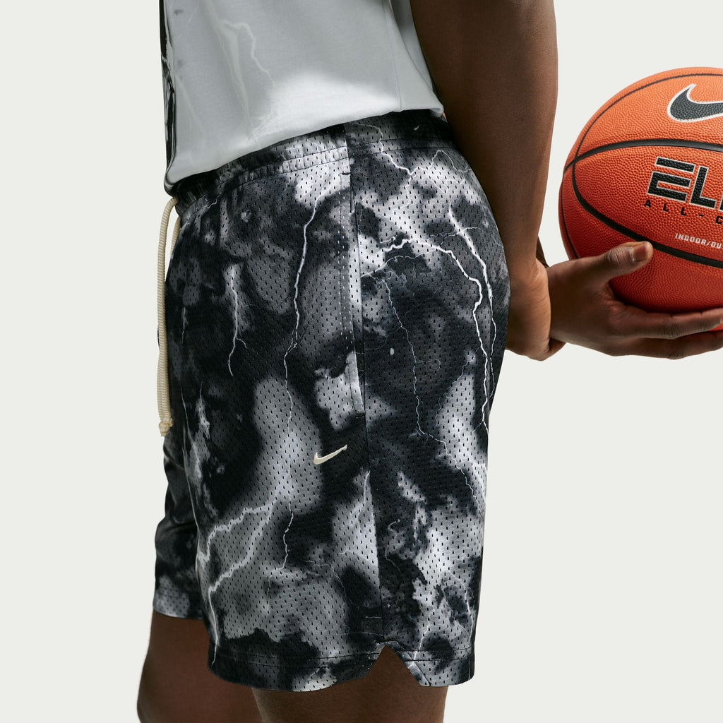 Nike Standard Issue Men's Dri-FIT 5" Mesh Basketball Shorts