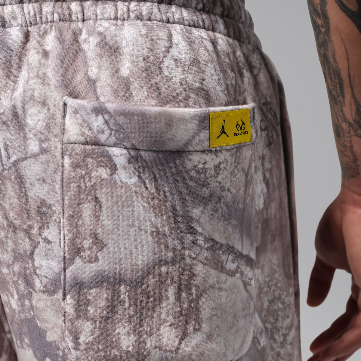 Jordan Brooklyn Men's Realtree Open-Hem Pants