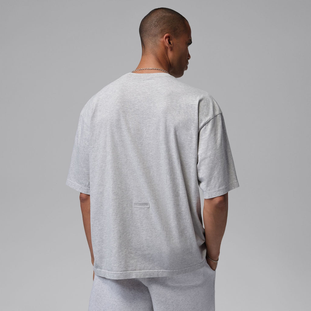 Jordan Flight Essentials Men's Oversized Patch T-Shirt