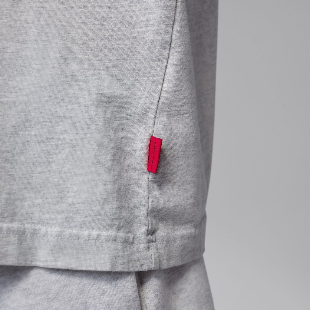 Jordan Flight Essentials Men's Oversized Patch T-Shirt
