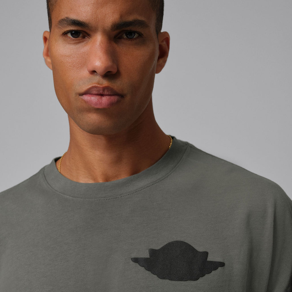M J WINGS LS TEE RIVER ROCK
