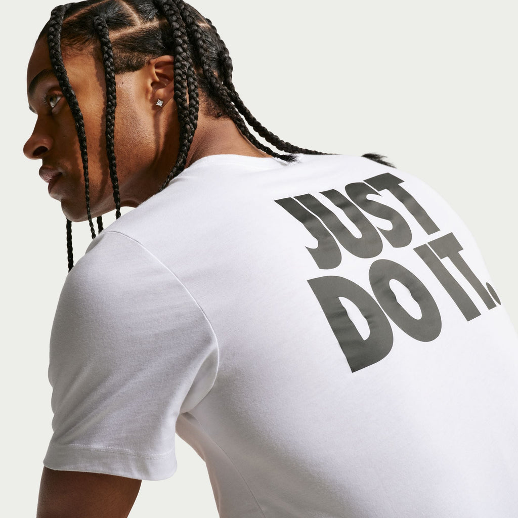 NIKE SPORTSWEAR SHORT SLEEVE T-SHIRT