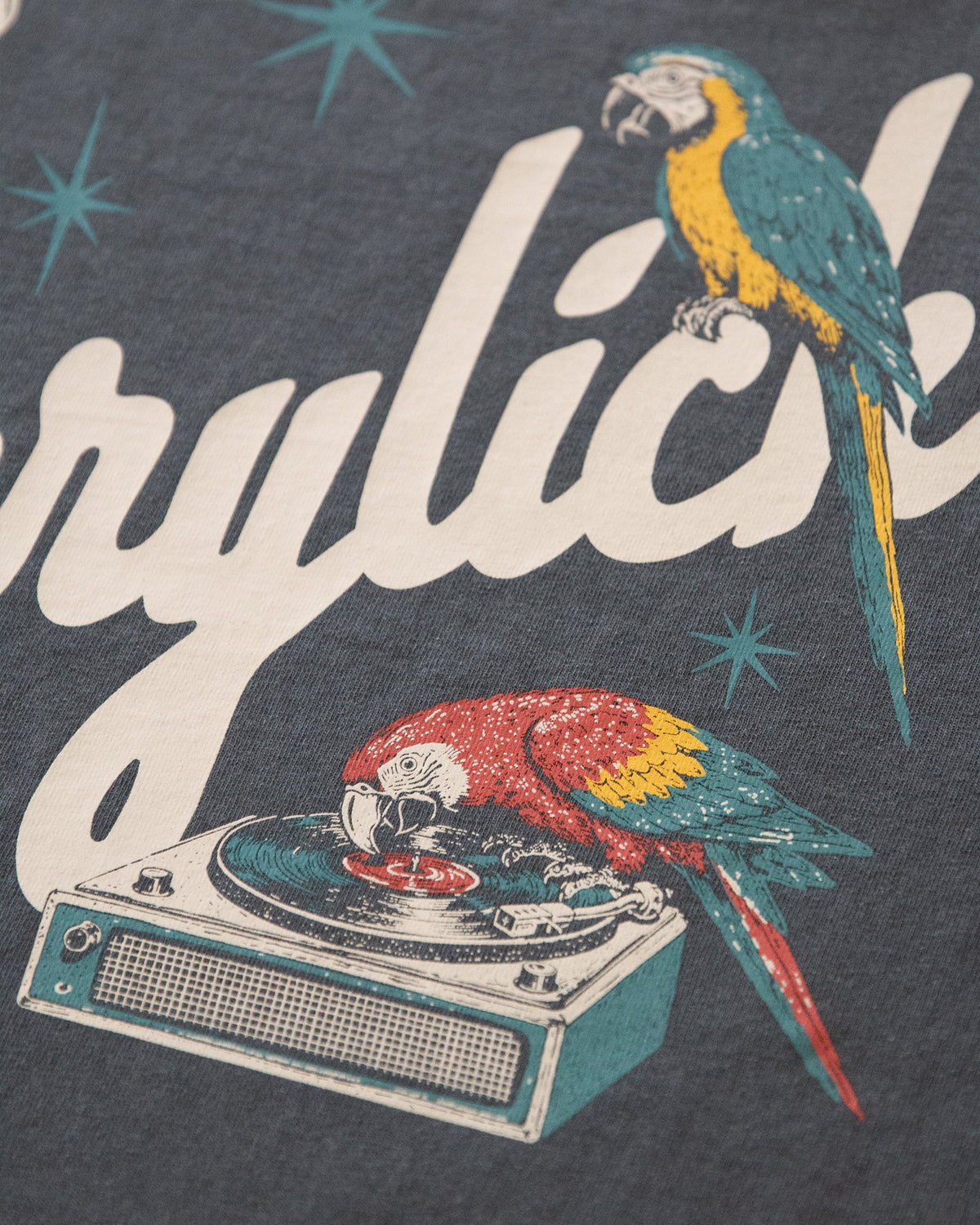 ACRYLICK HIDEAWAY TEE