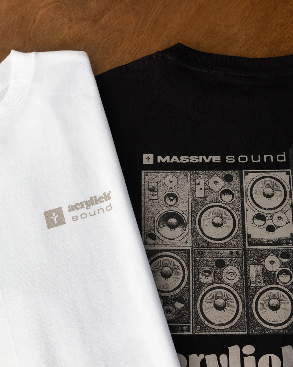 ACRYLICK MASSIVE TEE WHITE