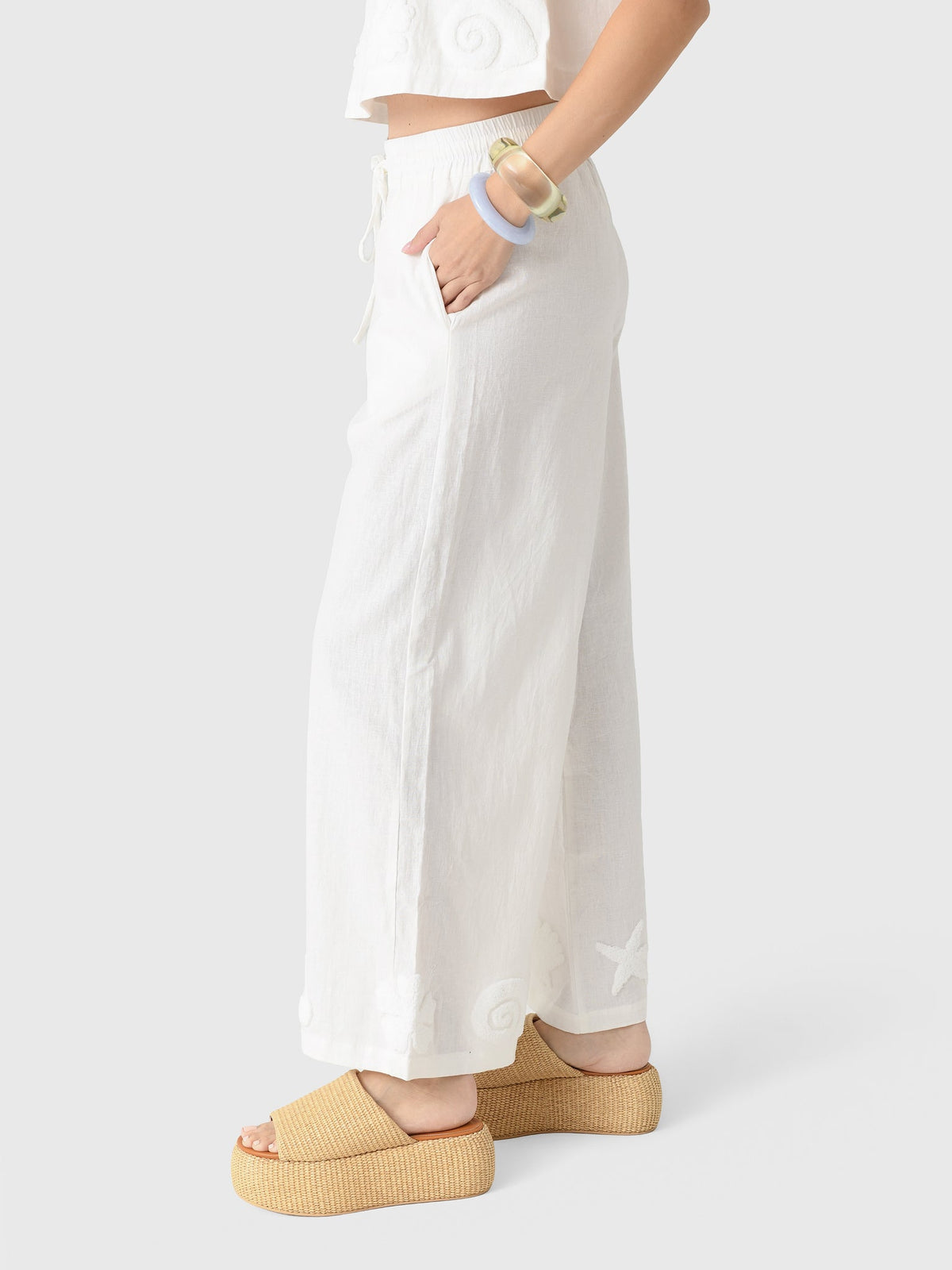 Cleonie Women's Hala Linen Pant
