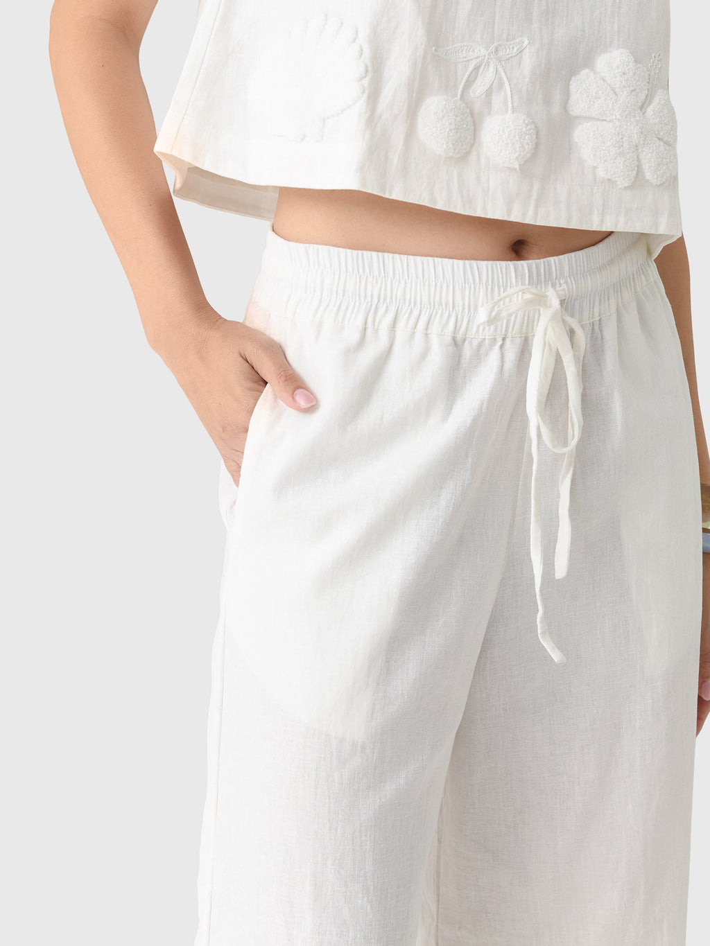 Cleonie Women's Hala Linen Pant