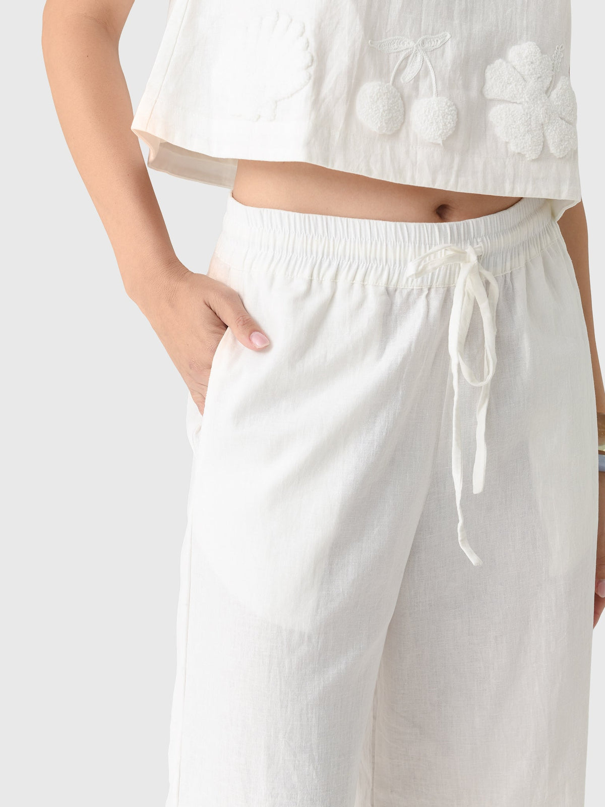 Cleonie Women's Hala Linen Pant