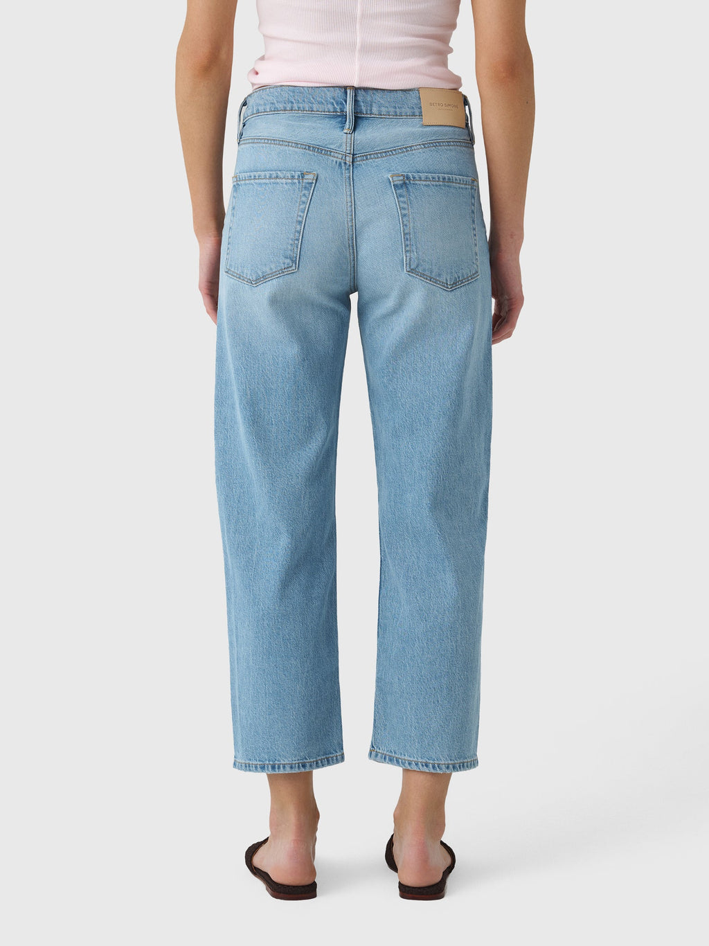 Betro Simone Women's Ellen Barrel Leg Jean