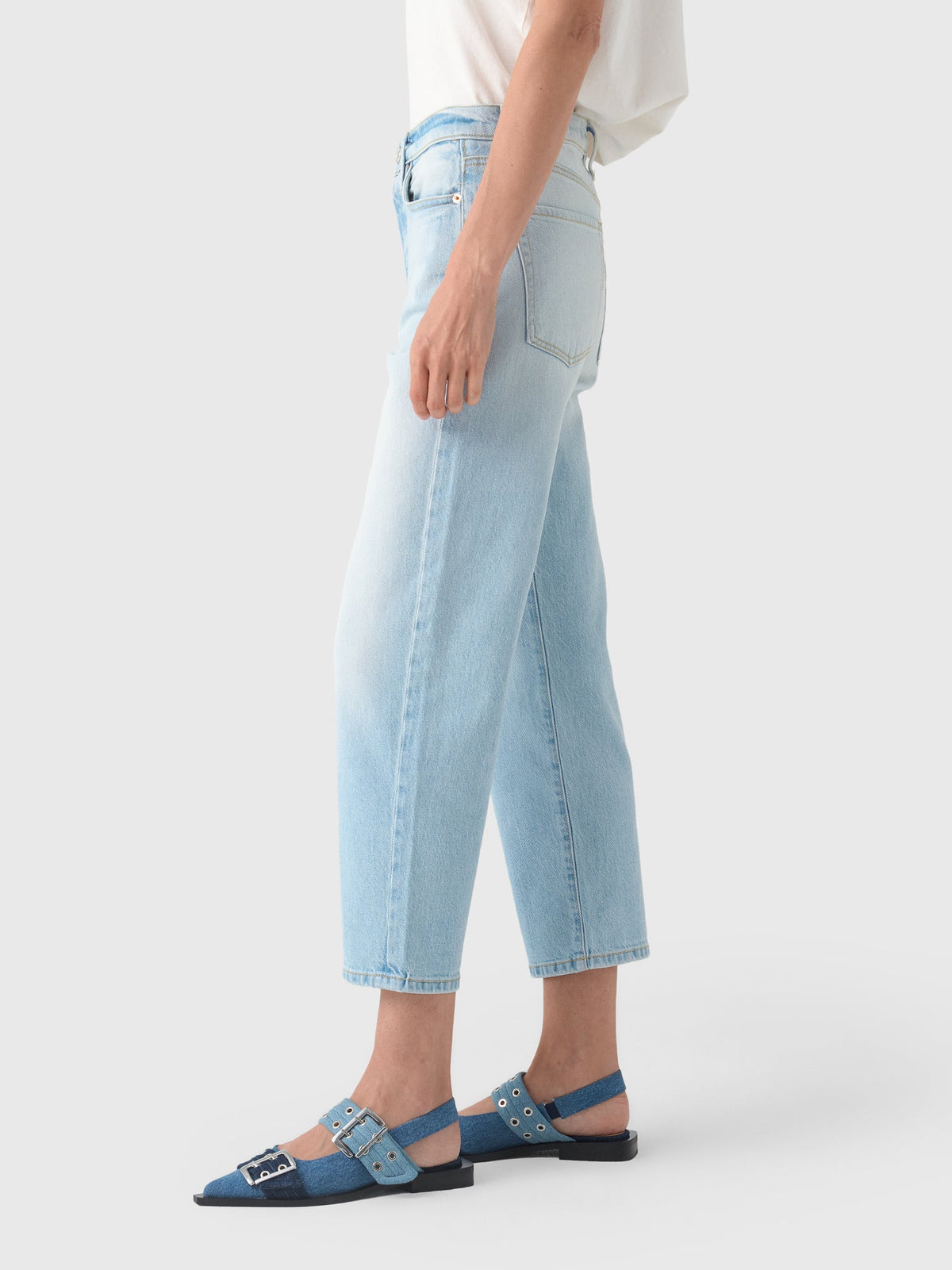Betro Simone Women's Ellen Barrel Leg Jean