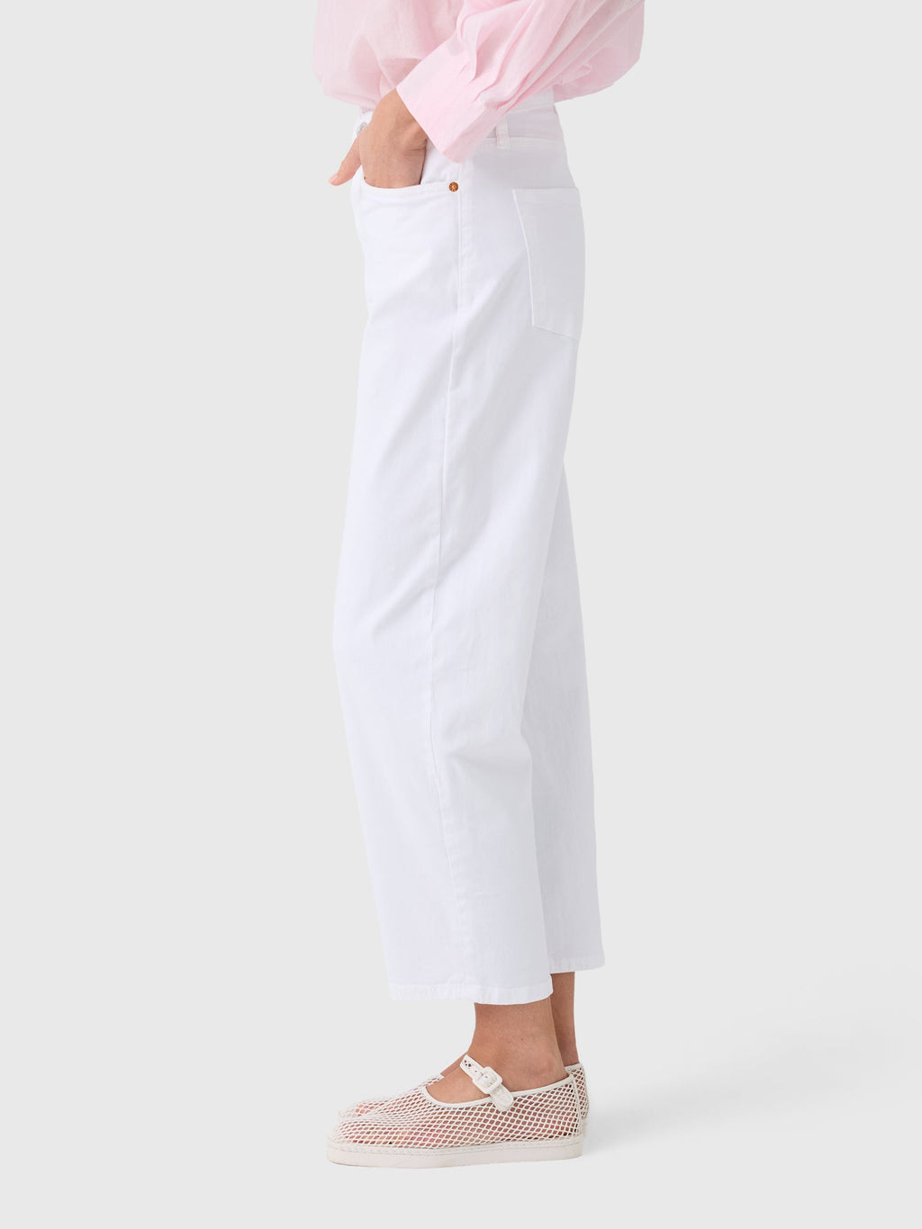 Betro Simone Women's Ellen Barrel Leg Jean