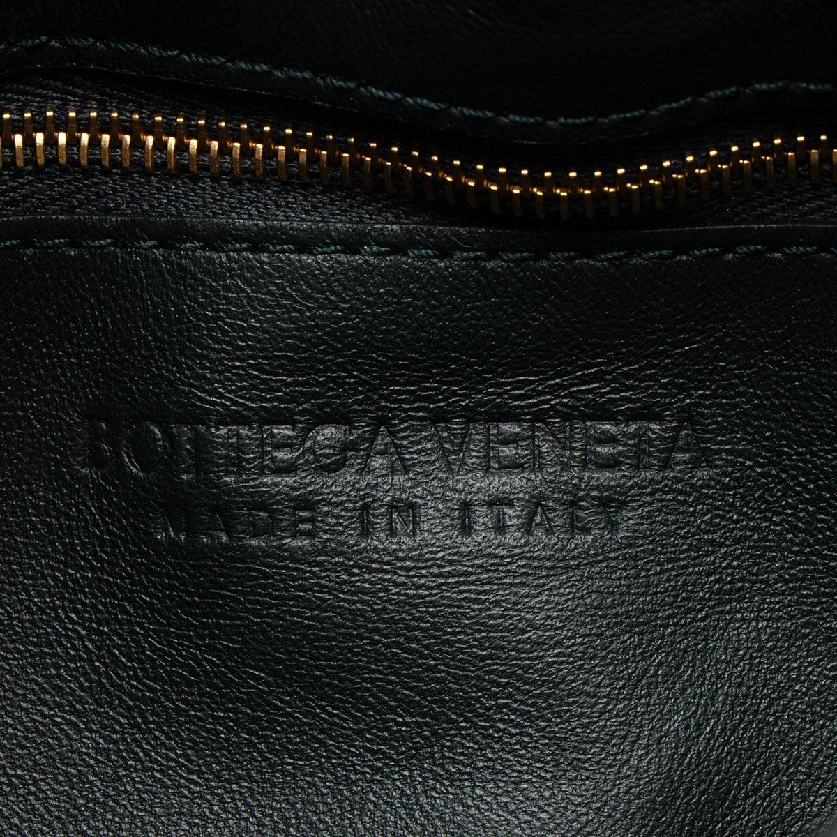 Bottega Veneta Lambskin Cassette Chain Maxi Shoulder Bag - Green