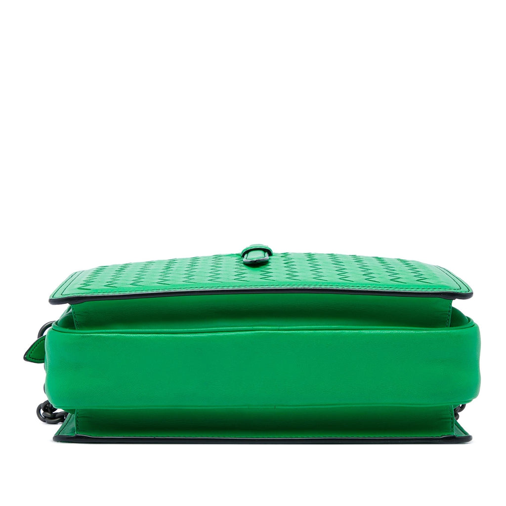 Bottega Veneta Nappa Intrecciato Belt Flap Camera Bag - Green
