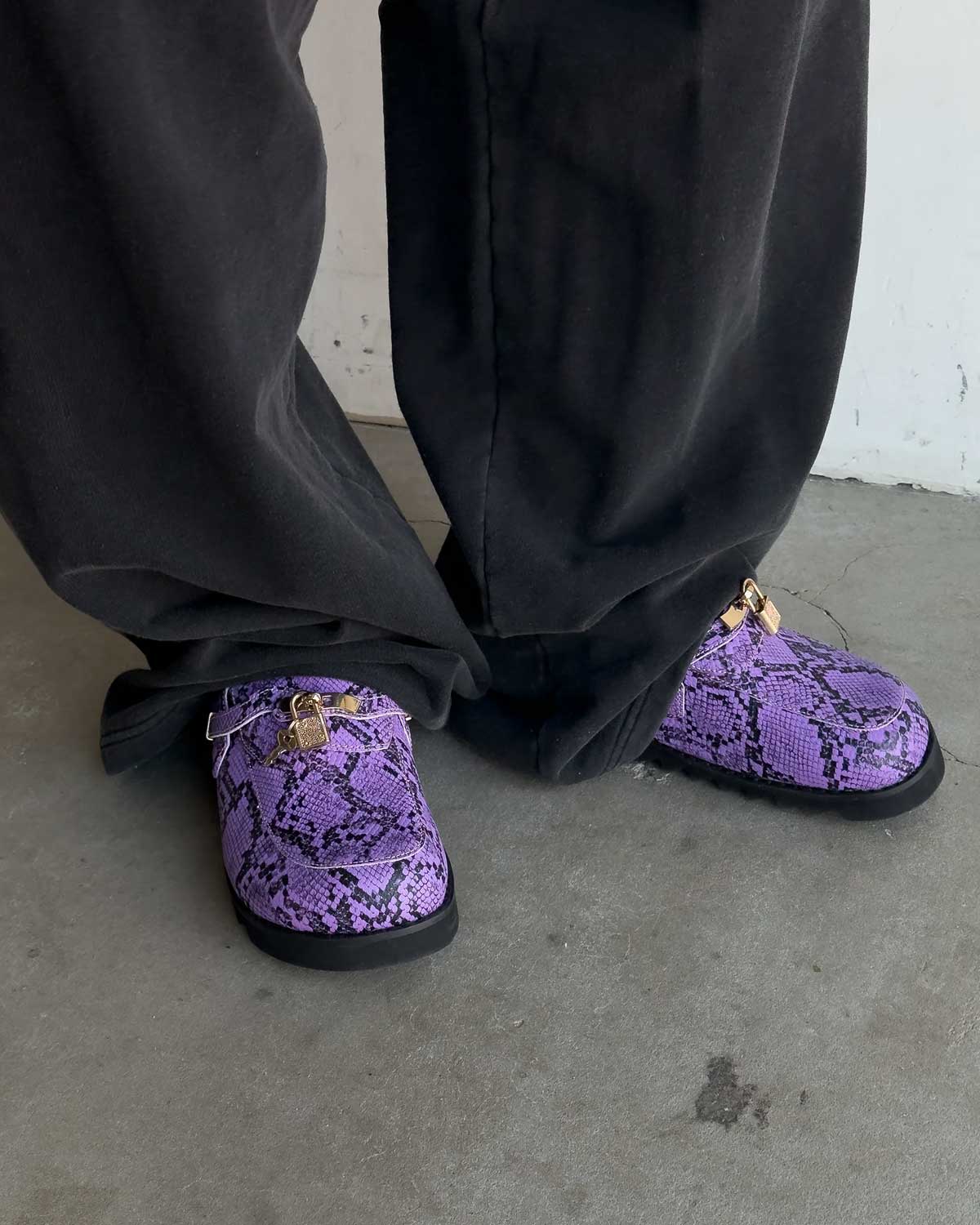 Bravest Studios Bag Clog Snakeskin Purple