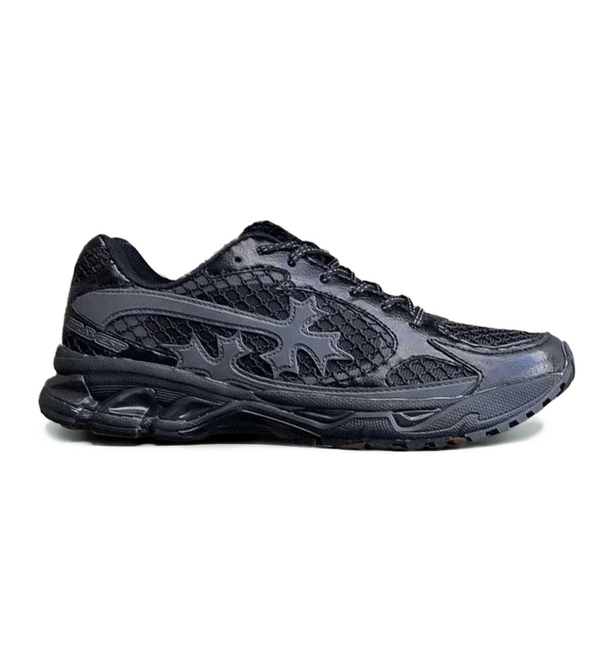 Bravest Studios Kross Kountry Runner Triple Black