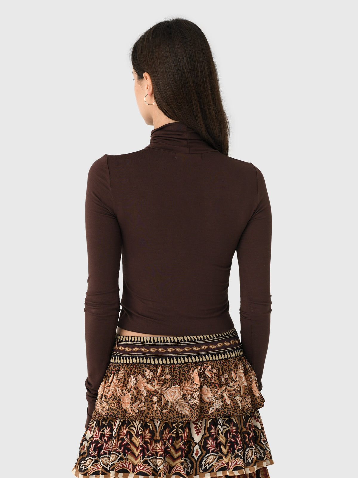 Eterne Women's Cropped Fitted Turtleneck Top