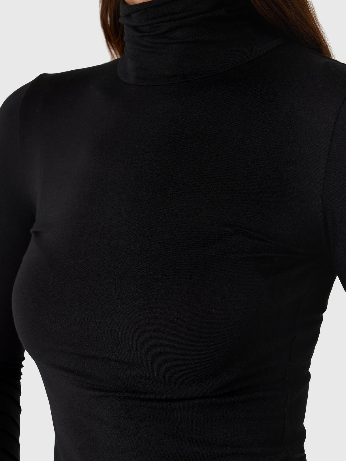 Eterne Women's Fitted Turtleneck Top